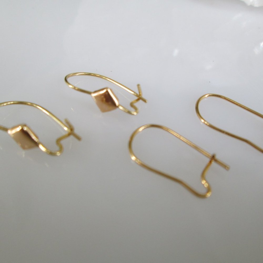 SOLID 14kt.Gold Ear Wires>14kt.Gold Kidney Shape Ear Wires,Decorative Ear wires - Picture 2 of 8